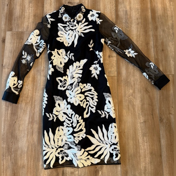 Marchesa Dresses & Skirts - Marchesa Black Sheer Long-Sleeve Dress with White Floral Appliqué